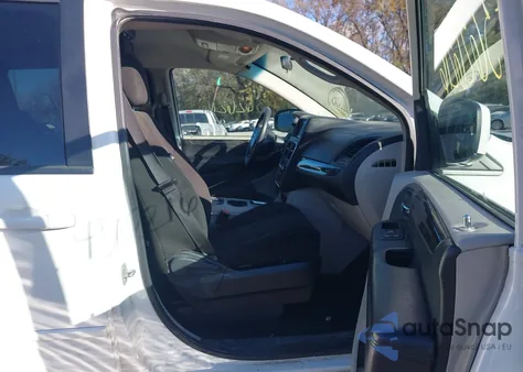 2012 Dodge Grand Caravan Sxt z USA, uszkodzony, nr VIN 2C4RDGCG6CR294964